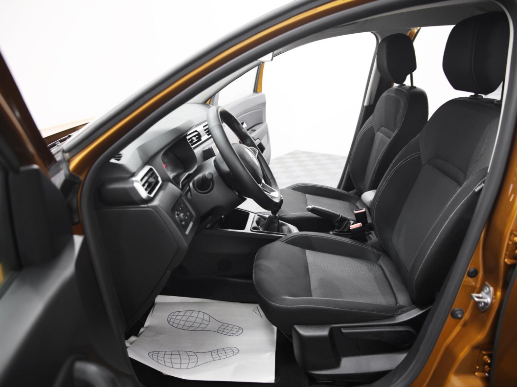 Renault Duster 1.6 МКПП, 2022, 23 188 км фото 5