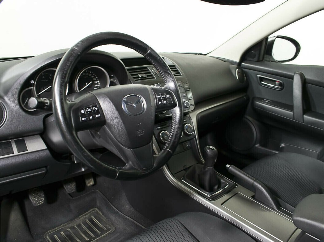 Mazda 6 1.8 МКПП, 2011, 136 300 км фото 9
