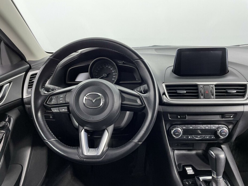 Mazda 3 1.5 АКПП, 2018, 58 300 км фото 12