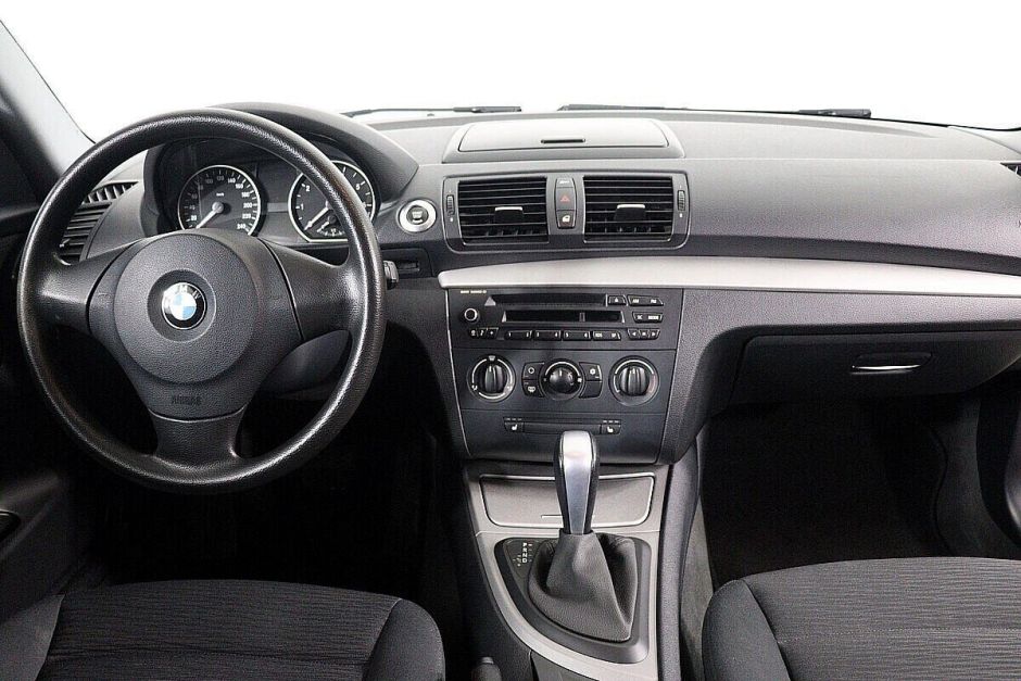 BMW 1 серии 1.6 АКПП, 2011, 155 000 км фото 6